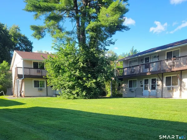 $1,750 | 27 Bostwick Arms, Unit 27, New Milford, CT 06776