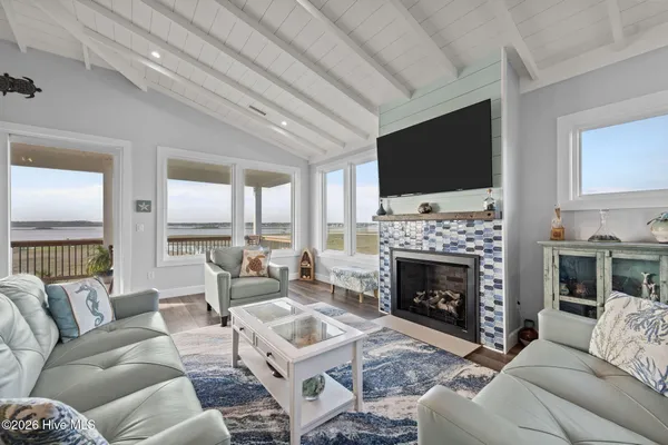 $2,275,000 | 1207 South Topsail Drive, Surf City, NC 28445