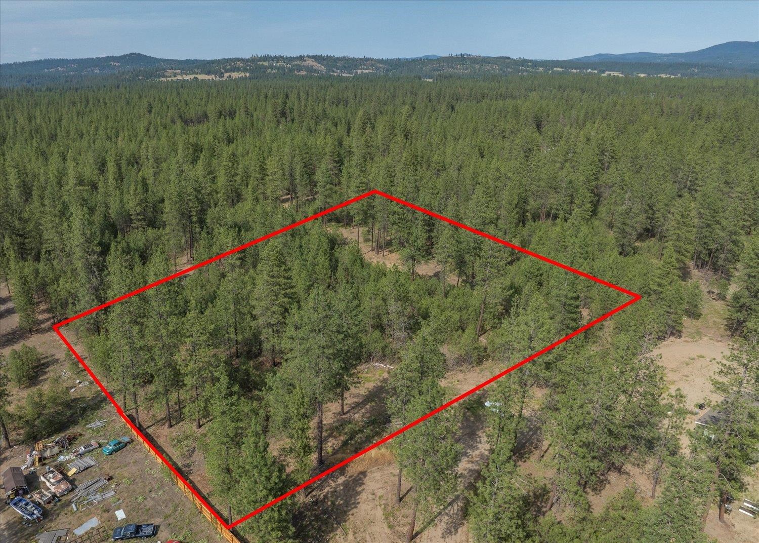 5123 East Chattaroy Road Chattaroy, WA 99003 - Photo 3 of 10