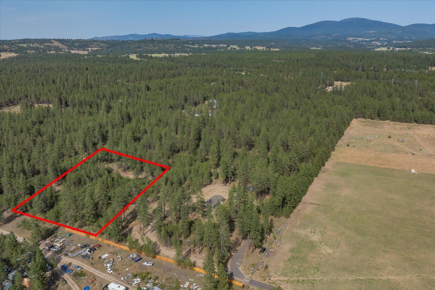 5123 East Chattaroy Road Chattaroy, WA 99003 - Photo 4 of 10