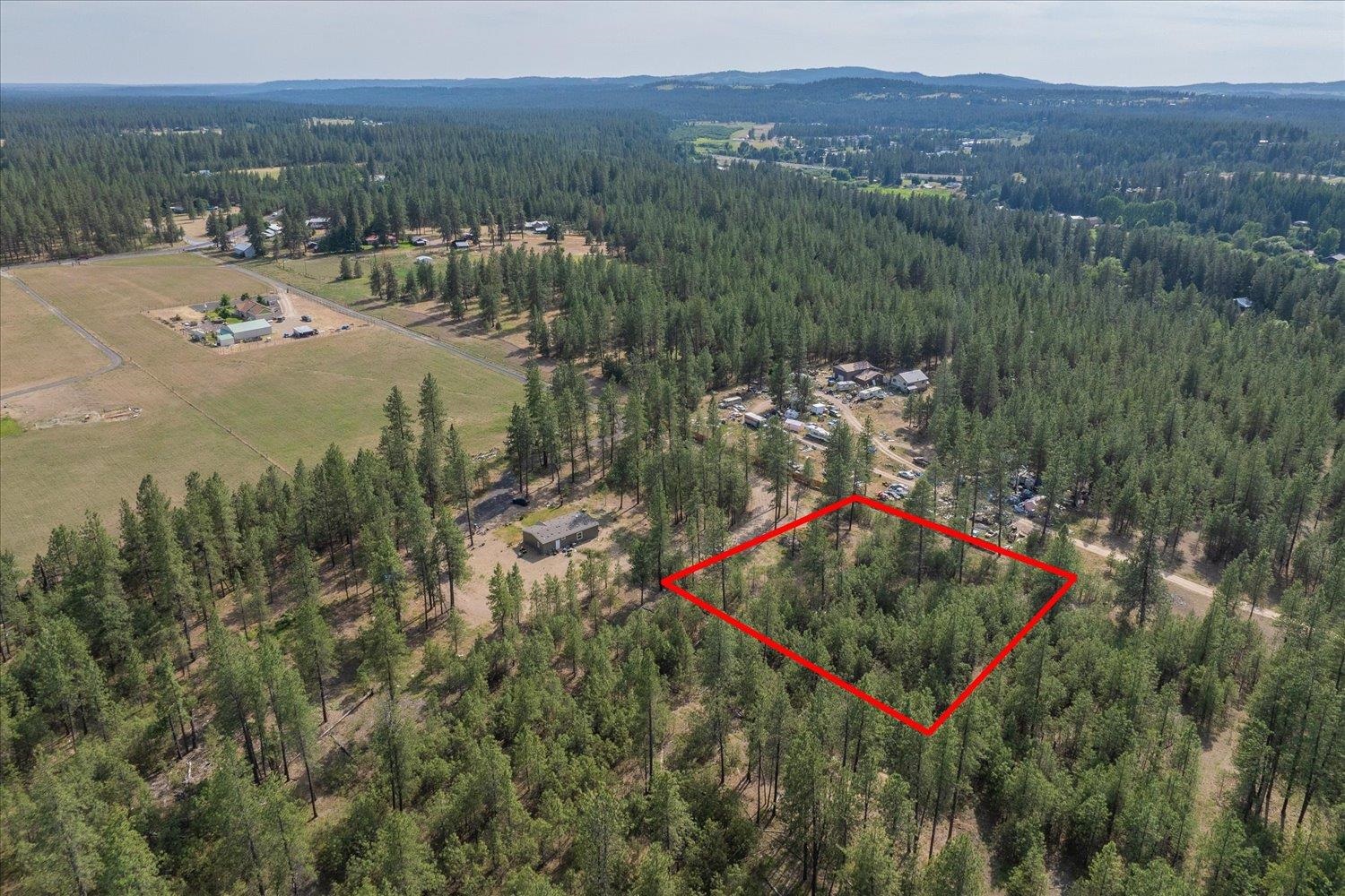 5123 East Chattaroy Road Chattaroy, WA 99003 - Photo 7 of 10