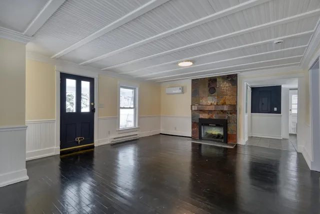 $279,900 | 466 Dogwood Lane Southwest, Willis, VA 24380