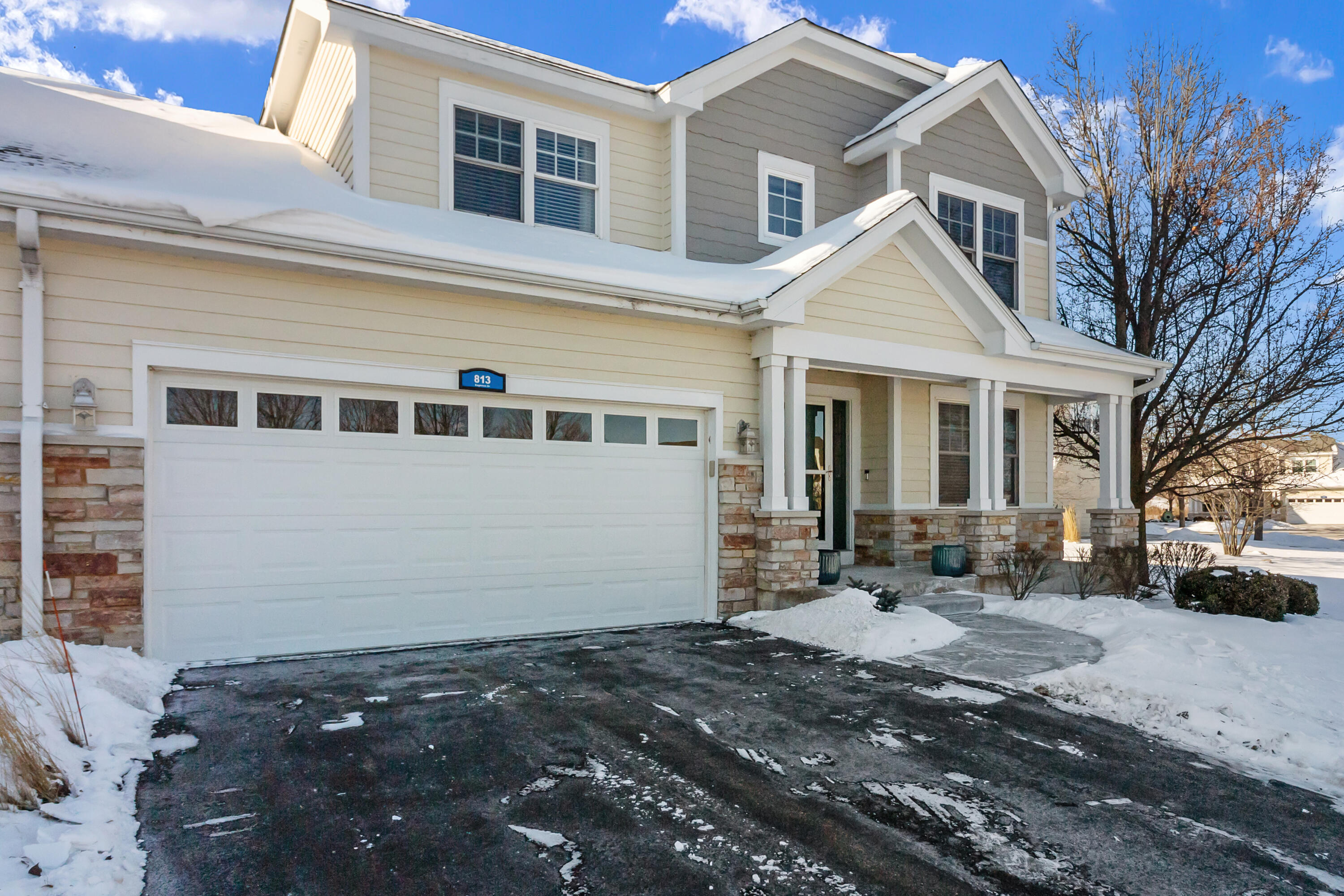 813 Eagleton Drive, Unit 4679 Geneva, WI 53147 - Photo 2 of 53 Covered entrance, 2 car attached garage.