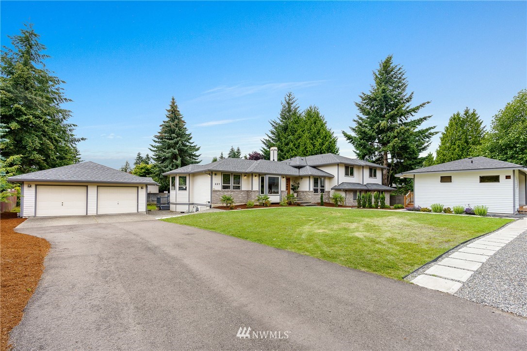 227 Union Avenue Southeast Renton, WA 98059 - Photo 1 of 39 Gallery Image 1