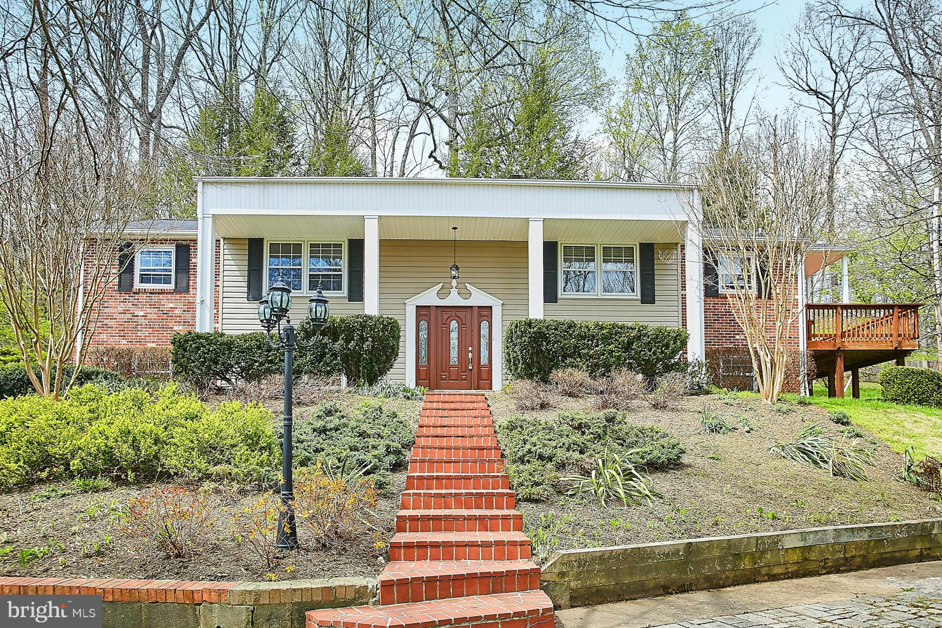6900 Newman Road Clifton, VA 20124 - Photo 1 of 30 Exterior (Front)