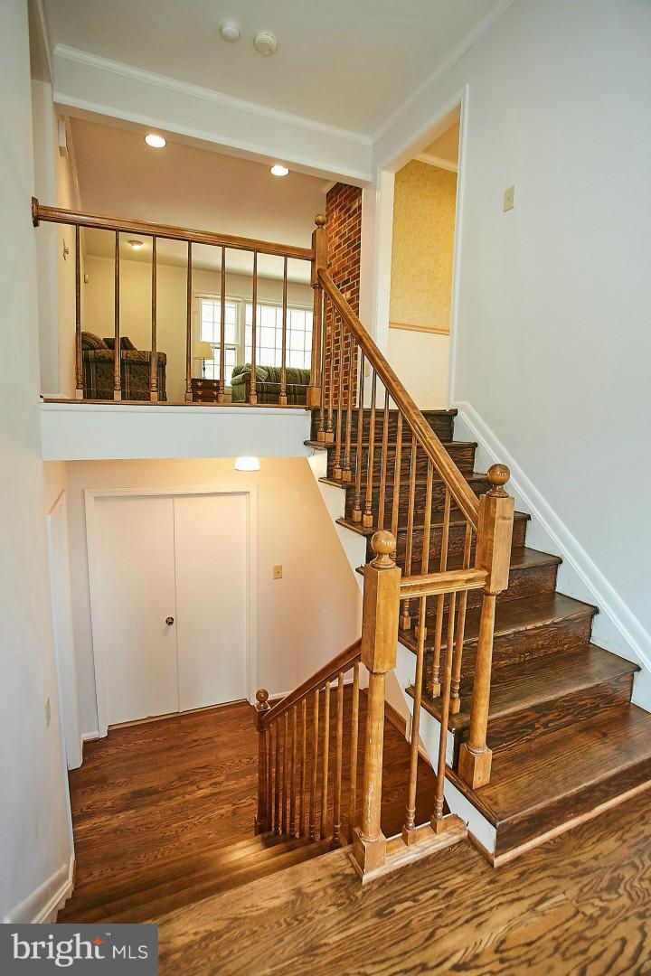 6900 Newman Road Clifton, VA 20124 - Photo 2 of 30 Interior (General)