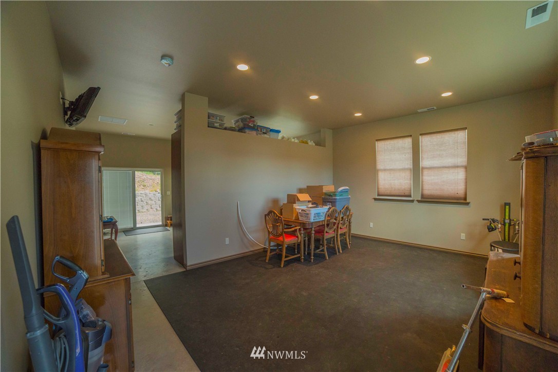 5330 Whispering Ridge Road Wenatchee, WA 98801 - Photo 20 of 25 Gallery Image 20