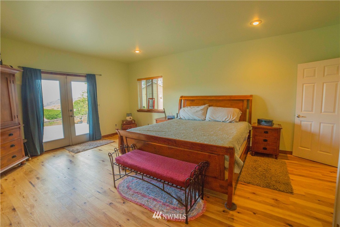 5330 Whispering Ridge Road Wenatchee, WA 98801 - Photo 10 of 25 Gallery Image 10