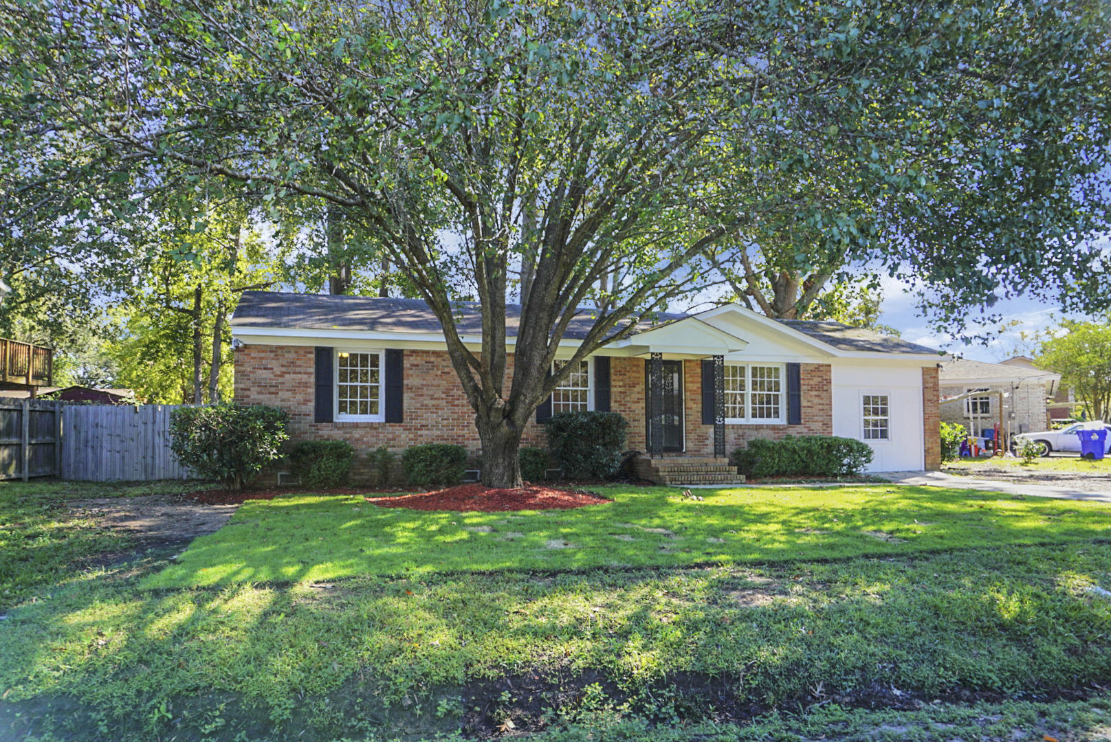 1821 Mepkin Road Charleston, SC 29407 - Photo 3 of 38 ADSC05195