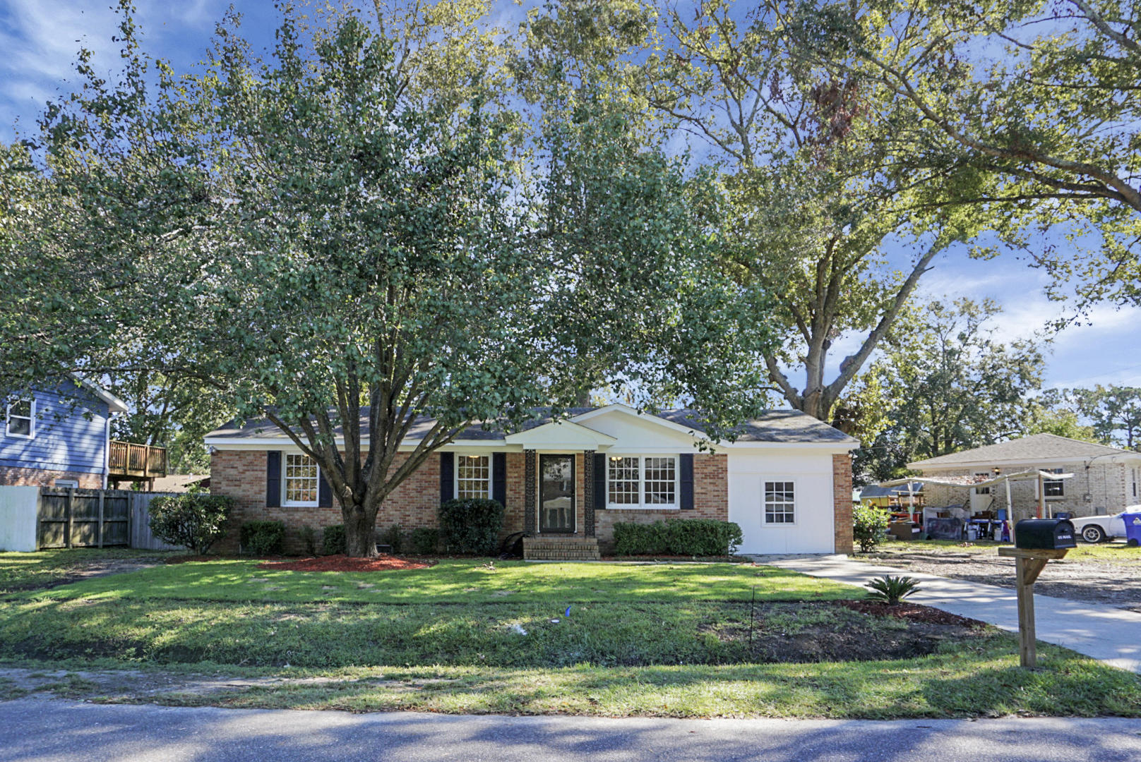 1821 Mepkin Road Charleston, SC 29407 - Photo 4 of 38 ADSC05197