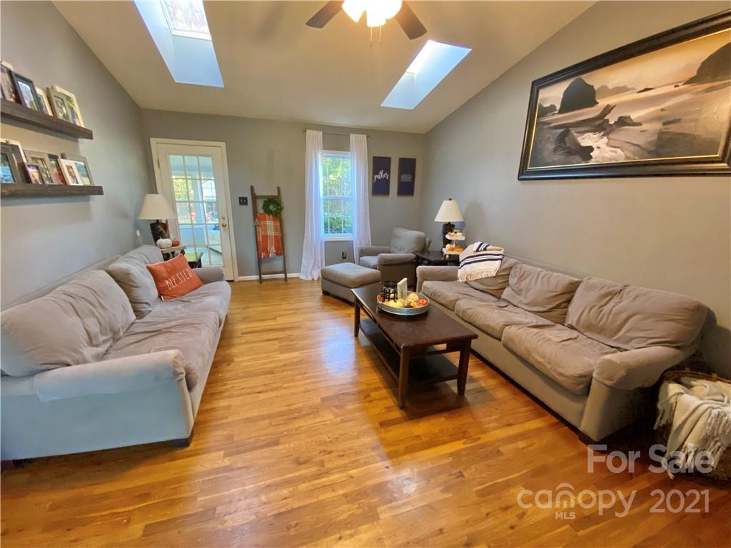 1668 Union Grove Road Lenoir, NC 28645 - Photo 13 of 37 Gallery Image 13