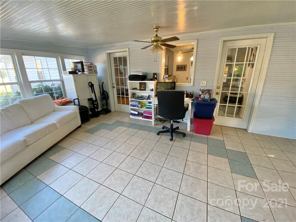 1668 Union Grove Road Lenoir, NC 28645 - Photo 7 of 37 Gallery Image 7