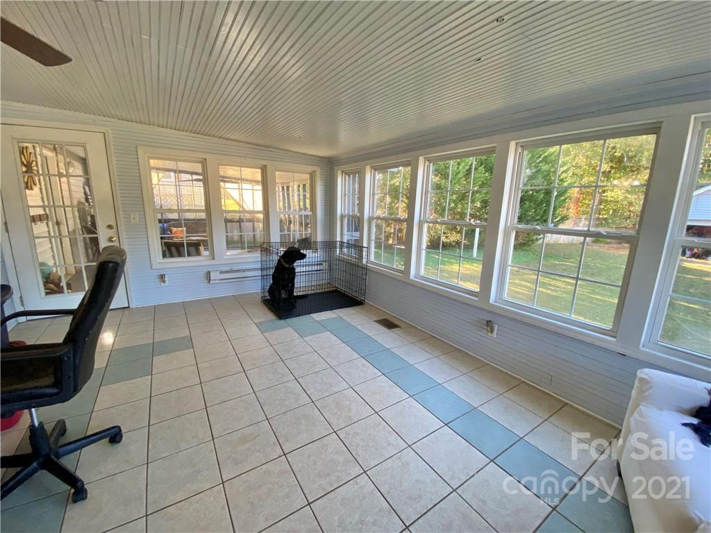 1668 Union Grove Road Lenoir, NC 28645 - Photo 9 of 37 Gallery Image 9