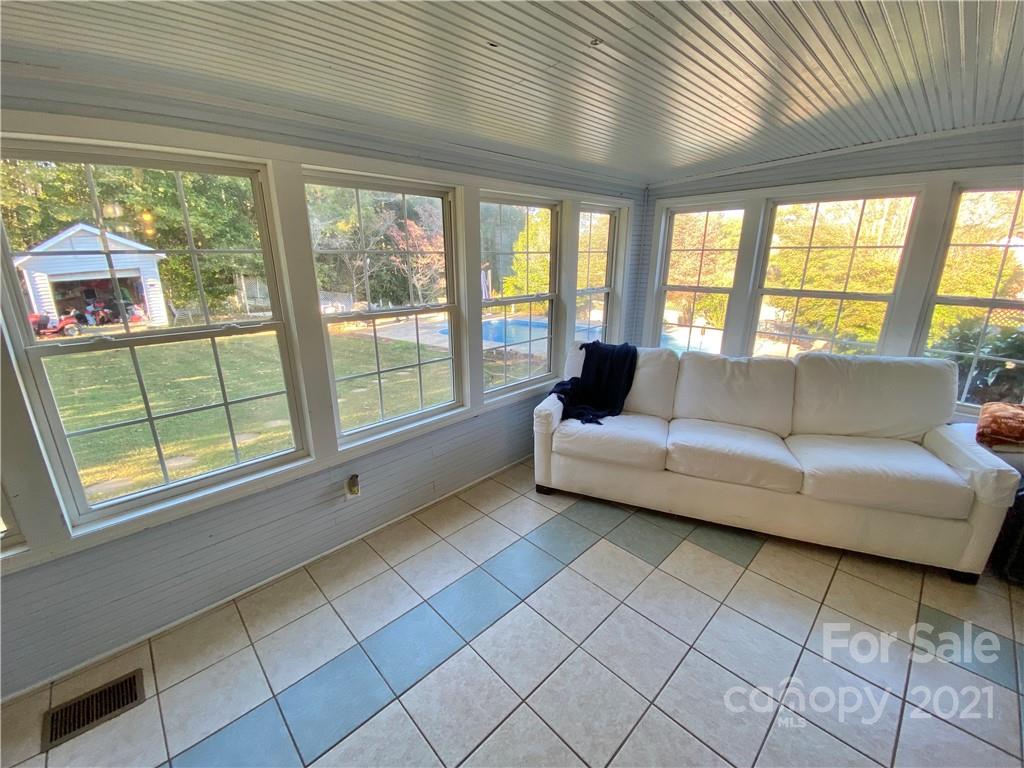 1668 Union Grove Road Lenoir, NC 28645 - Photo 10 of 37 Gallery Image 10