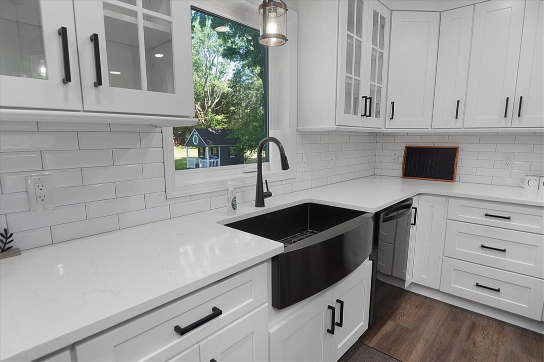 6366 County Line Road Ontario, NY 14519 - Photo 13 of 48