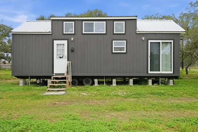 $119,900 | Undisclosed Address, Rockport, TX 78382