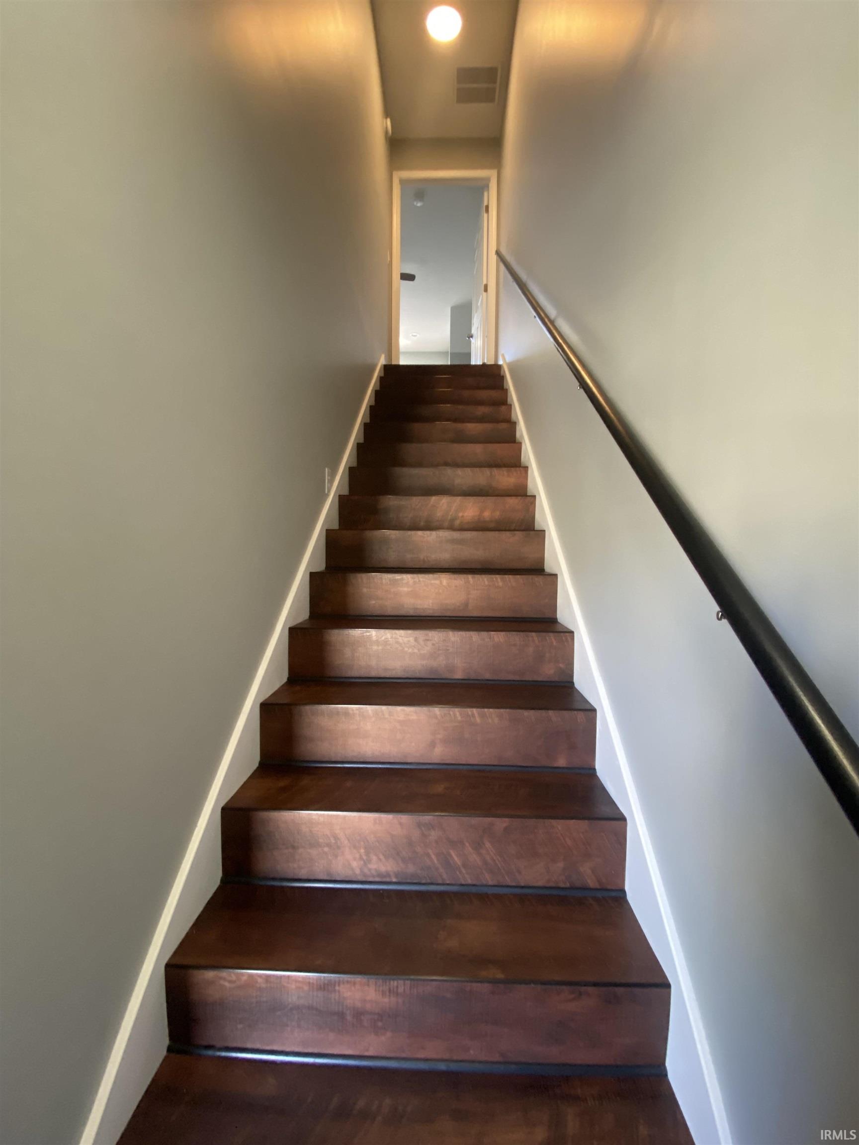 823 Hart Street, Unit B Vincennes, IN 47591 - Photo 15 of 32