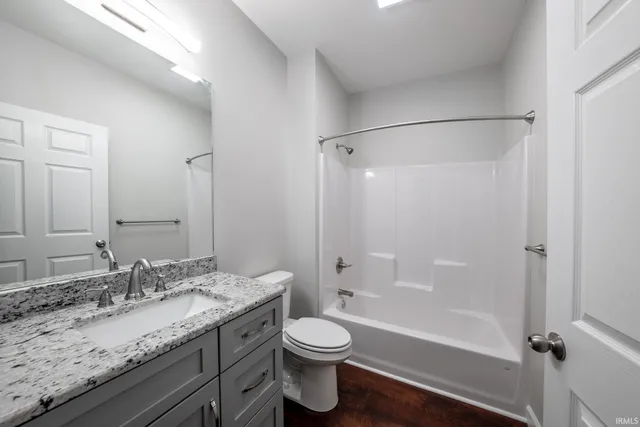 $1,700 | 823 Hart Street, Unit B, Vincennes, IN 47591