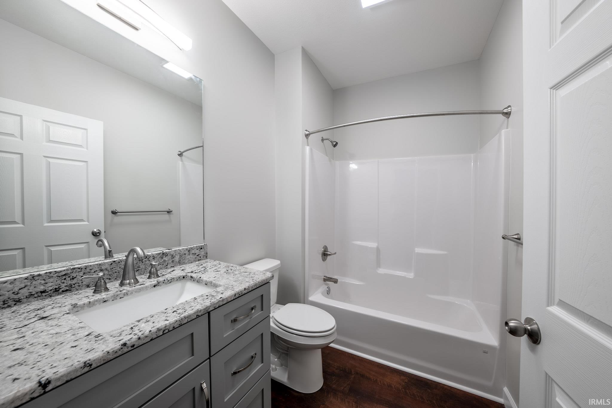 823 Hart Street, Unit B Vincennes, IN 47591 - Photo 17 of 32