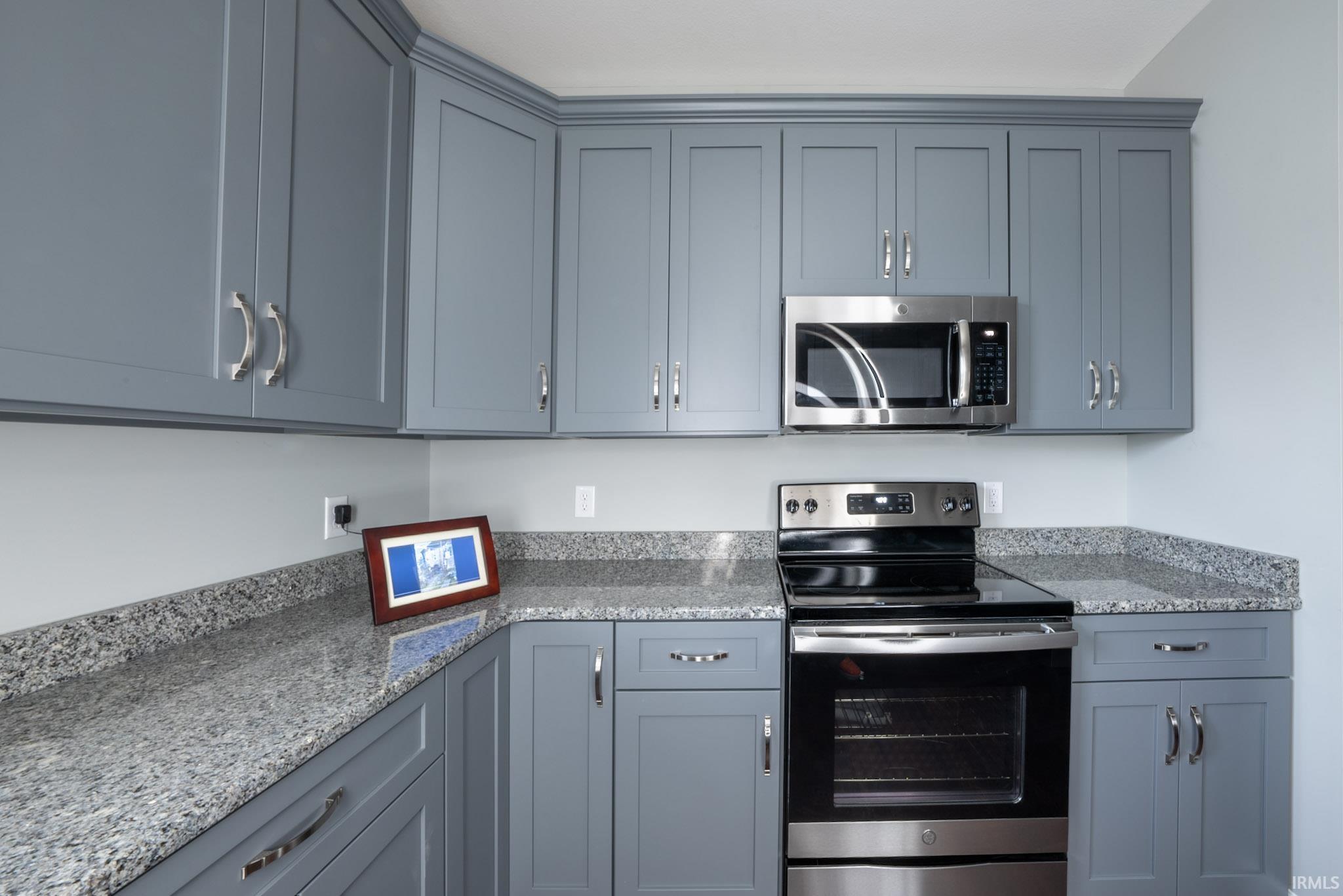 823 Hart Street, Unit B Vincennes, IN 47591 - Photo 23 of 32