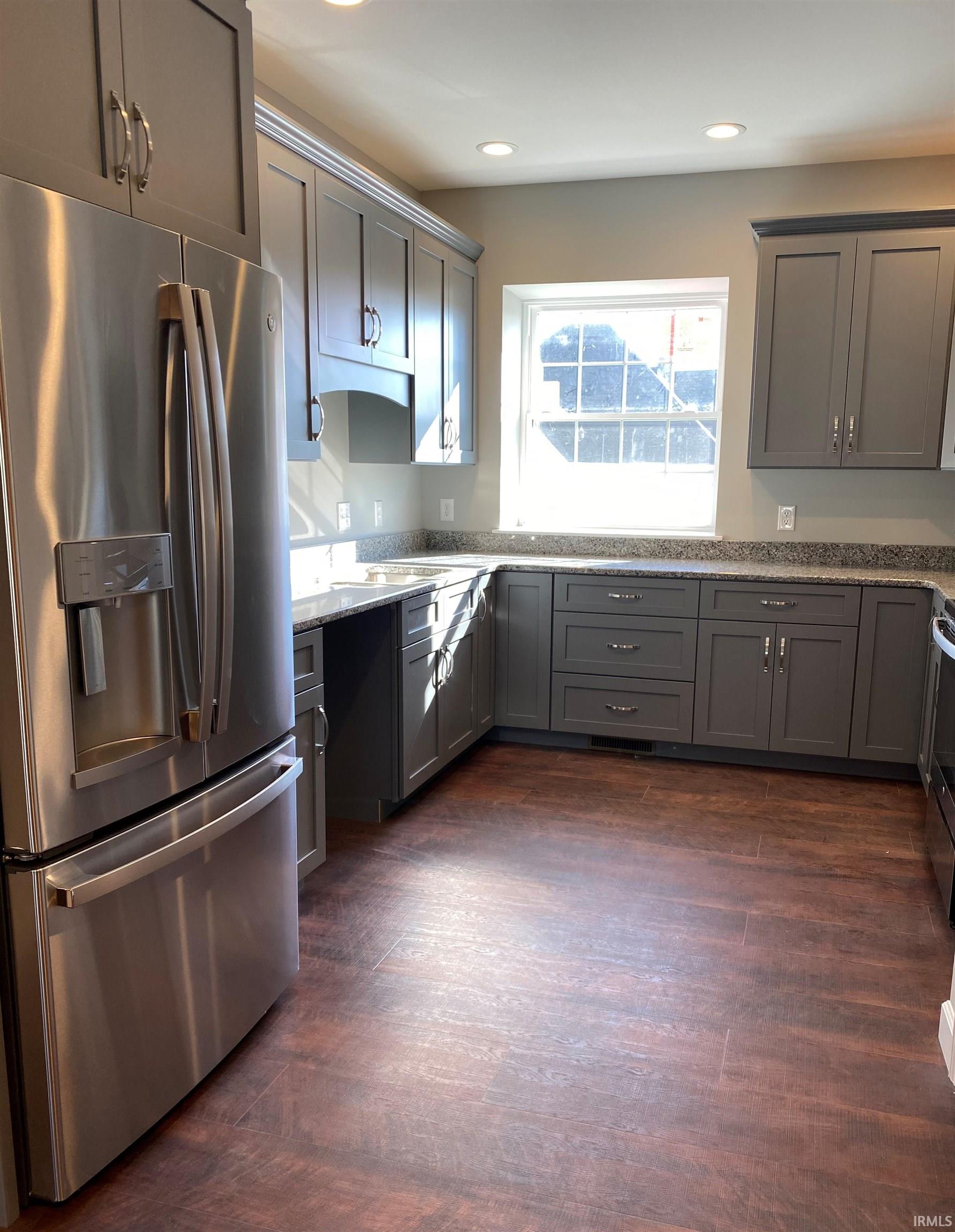 823 Hart Street, Unit B Vincennes, IN 47591 - Photo 25 of 32