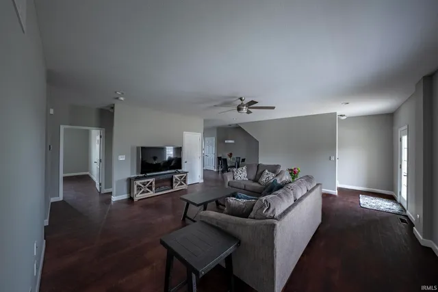 $1,700 | 823 Hart Street, Unit B, Vincennes, IN 47591