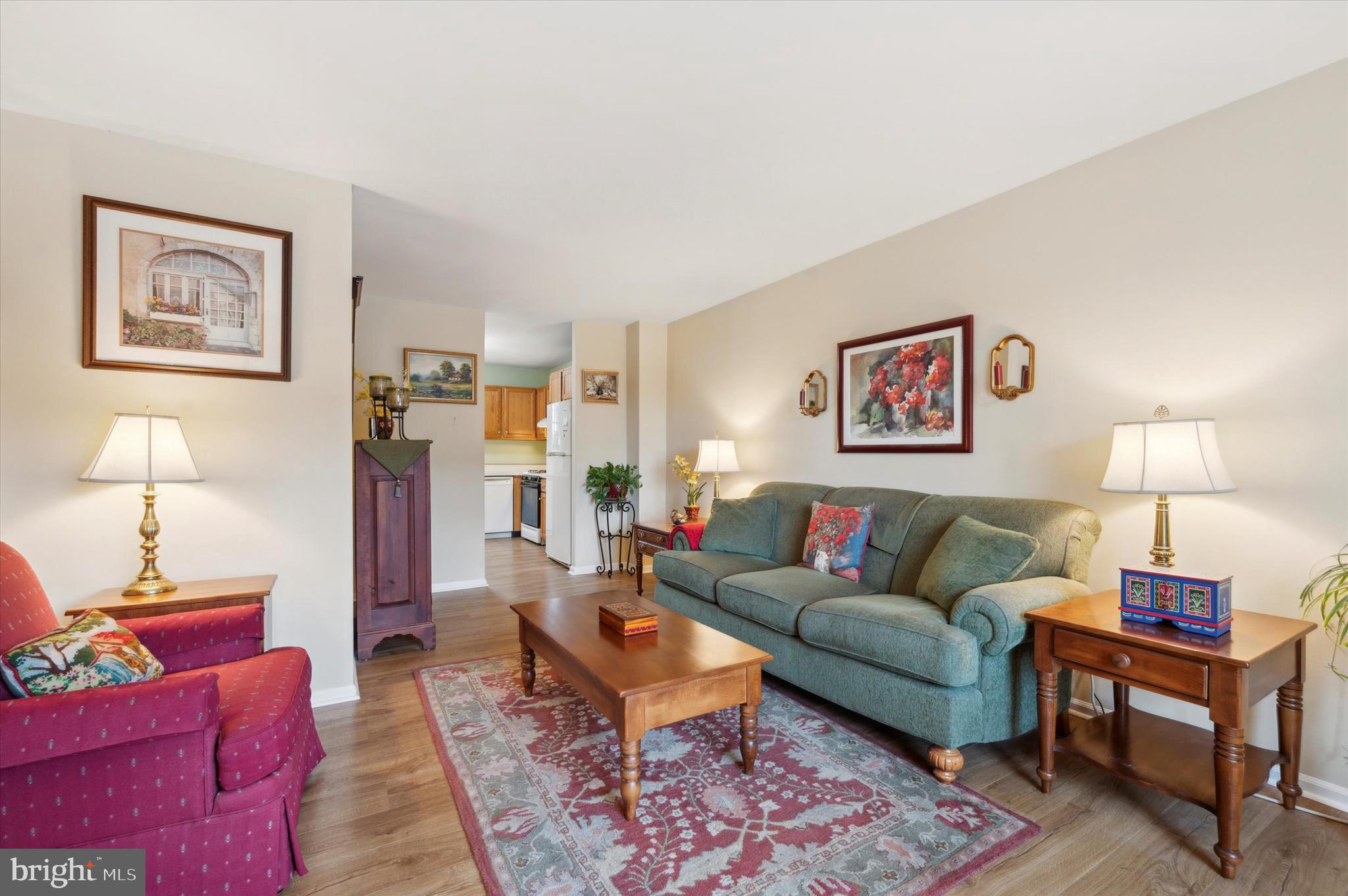 376 Scola Road Brookhaven, PA 19015 - Photo 3 of 25 Gallery Image 3