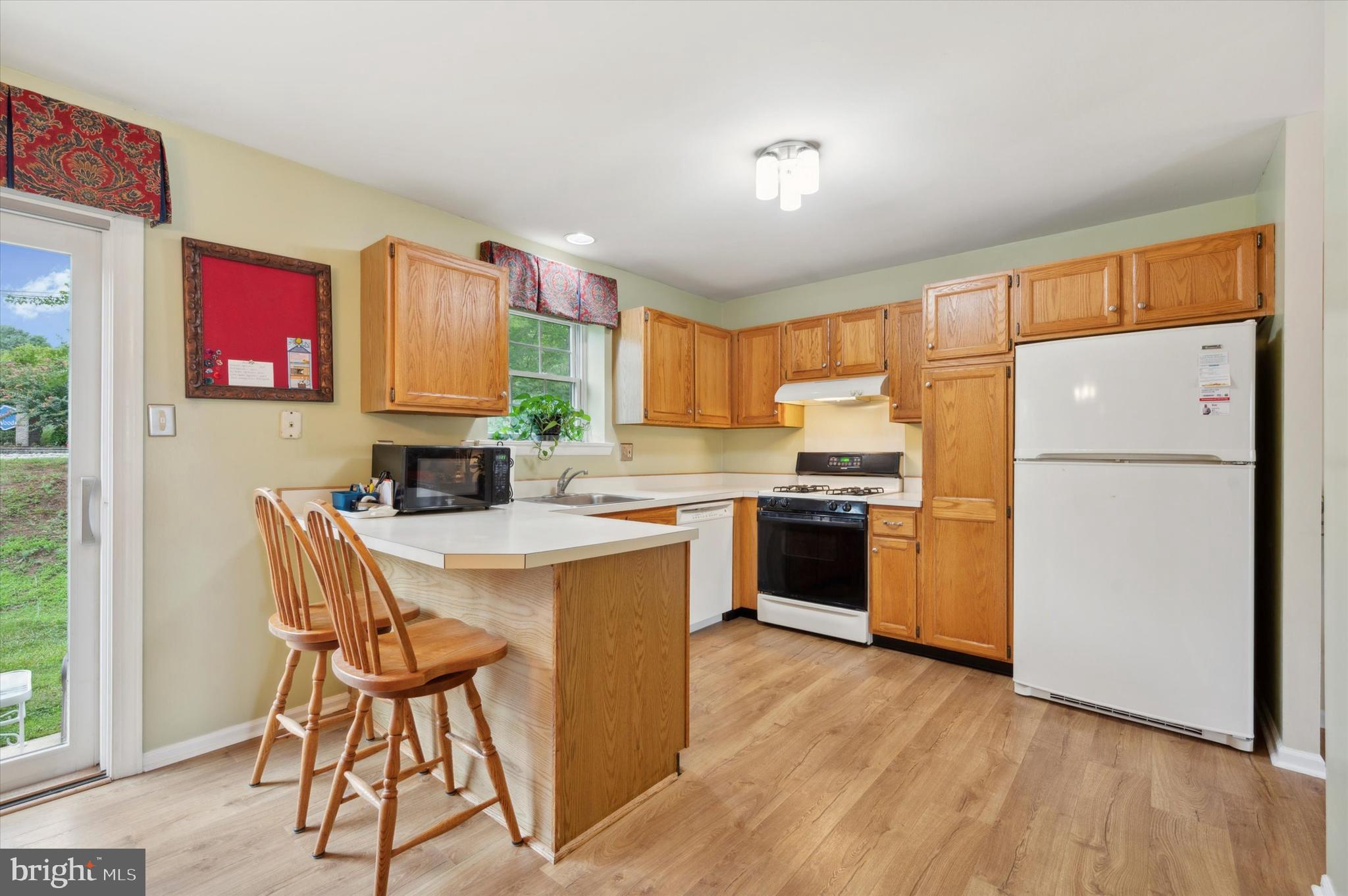 376 Scola Road Brookhaven, PA 19015 - Photo 7 of 25 Gallery Image 7