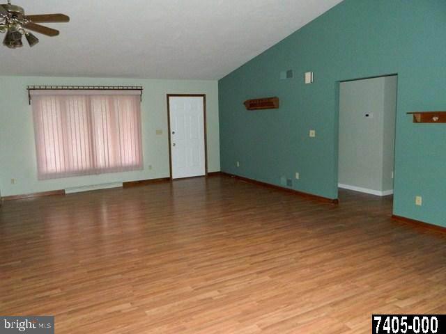 14054 Ridge Road Stewartstown, PA 17363 - Photo 3 of 36 Gallery Image 3
