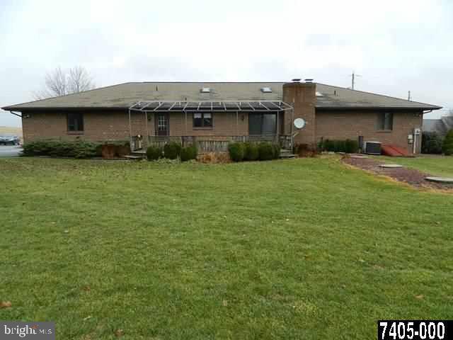 14054 Ridge Road Stewartstown, PA 17363 - Photo 8 of 36 Gallery Image 8
