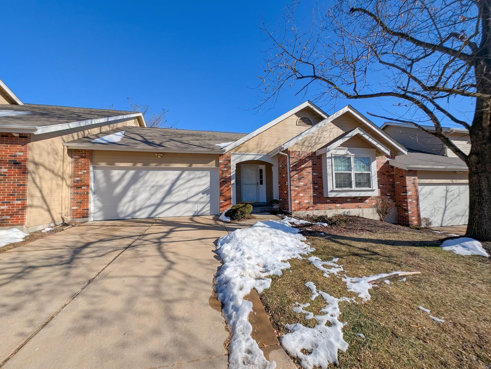 1330 Chapleton Drive St. Louis, MO 63135 - Photo 1 of 21