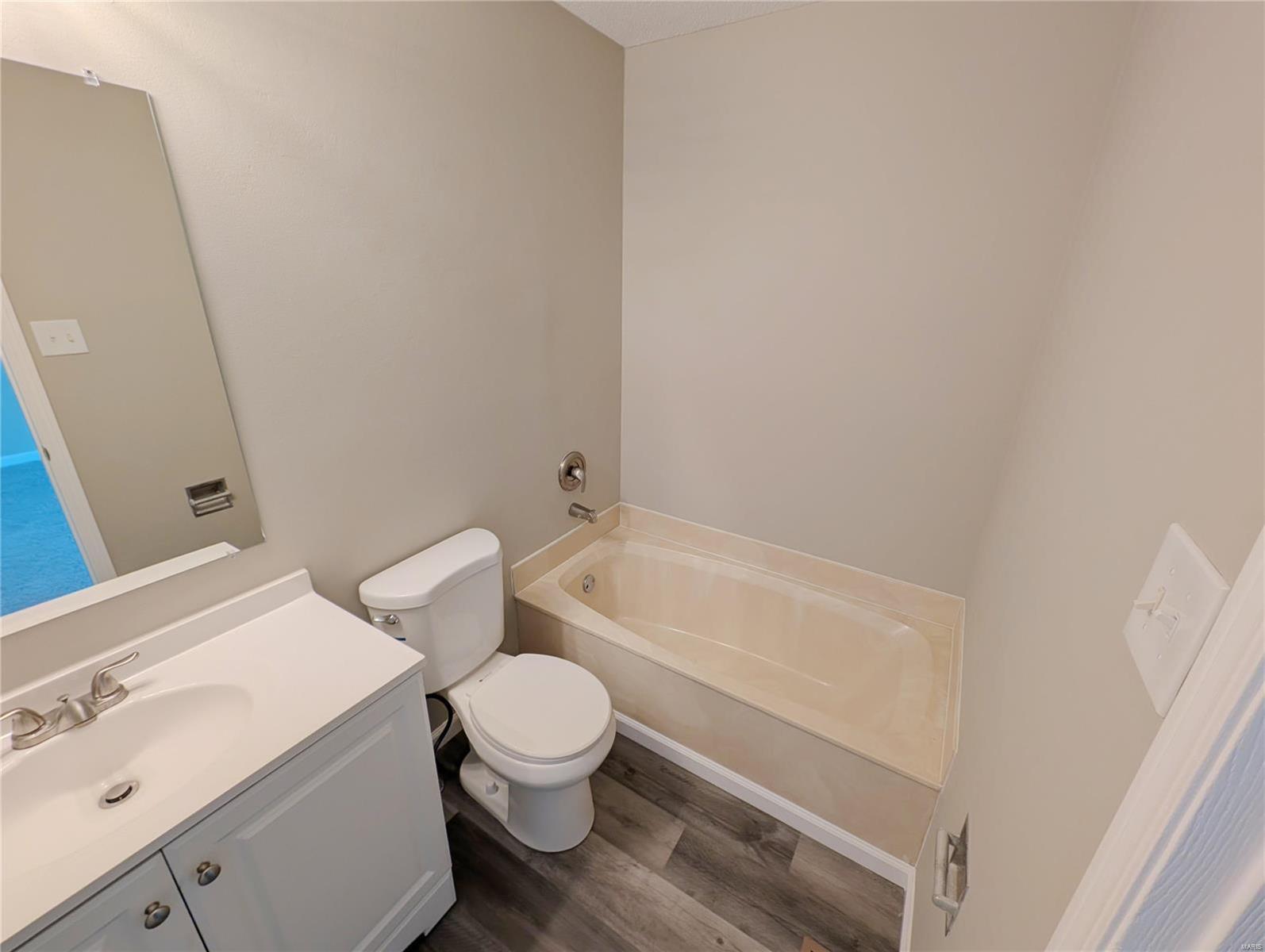 1330 Chapleton Drive St. Louis, MO 63135 - Photo 16 of 21