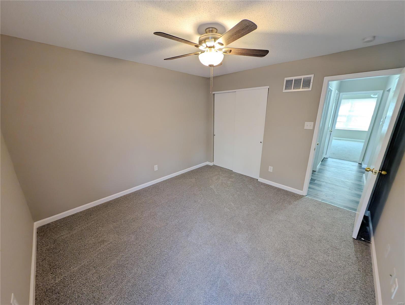 1330 Chapleton Drive St. Louis, MO 63135 - Photo 20 of 21