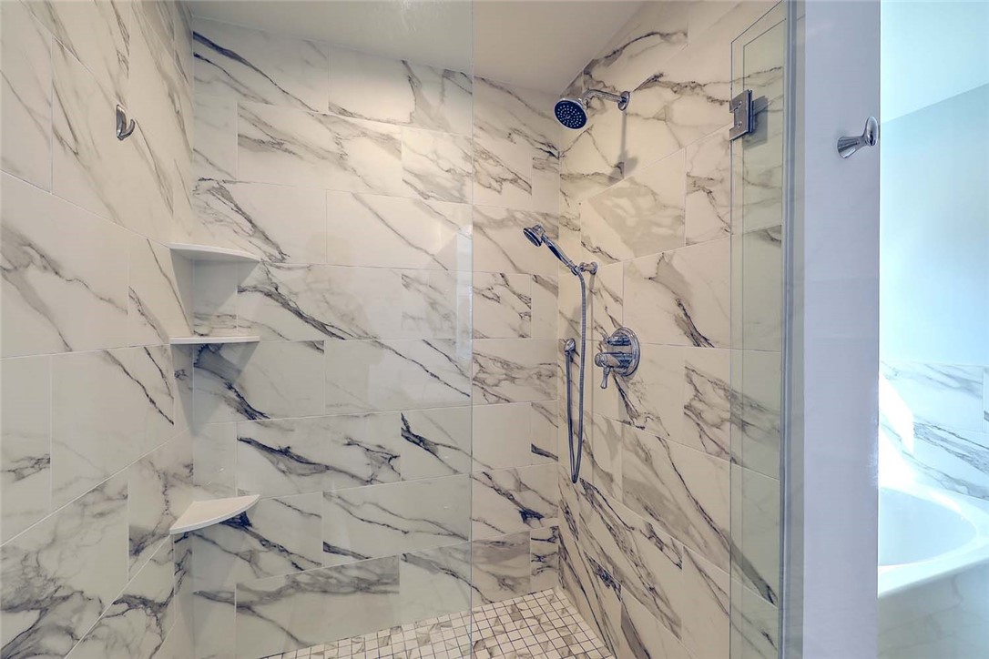 7 Kendal Court Cranston, RI 02921 - Photo 33 of 48 Primary Suite Shower