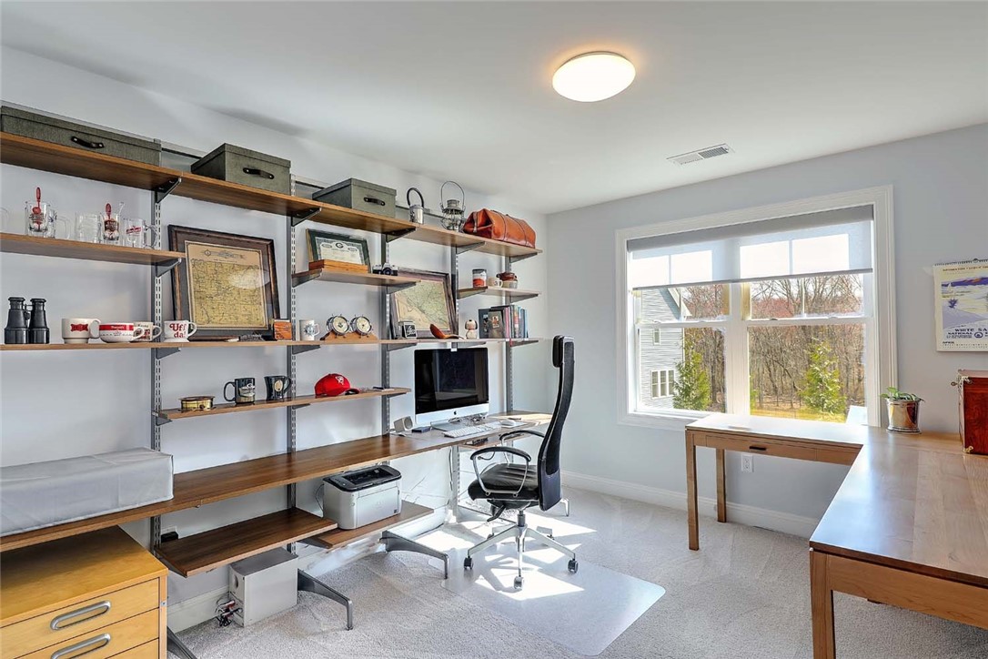 7 Kendal Court Cranston, RI 02921 - Photo 40 of 48 Bedroom 3