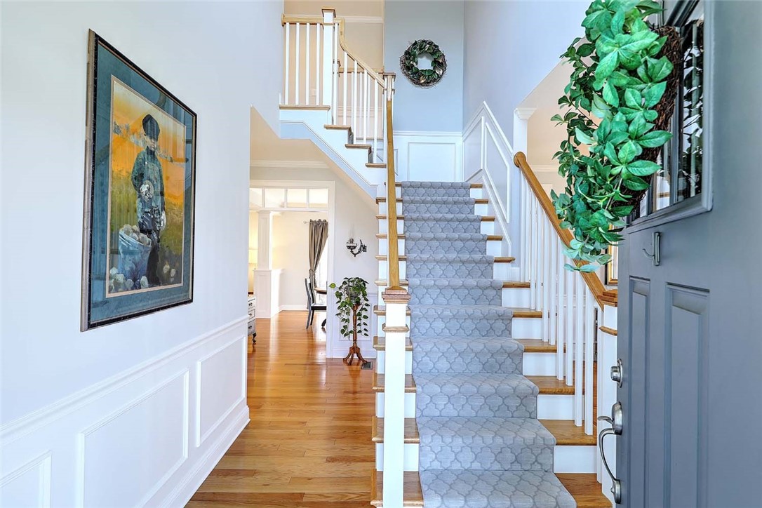 7 Kendal Court Cranston, RI 02921 - Photo 4 of 48 Foyer Entry