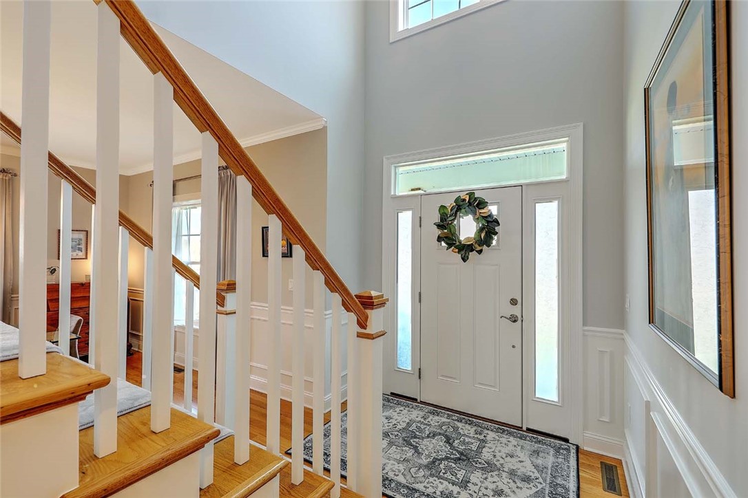 7 Kendal Court Cranston, RI 02921 - Photo 5 of 48 Foyer Entry