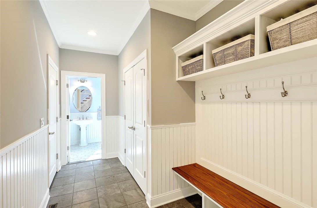 7 Kendal Court Cranston, RI 02921 - Photo 6 of 48 Mudroom area