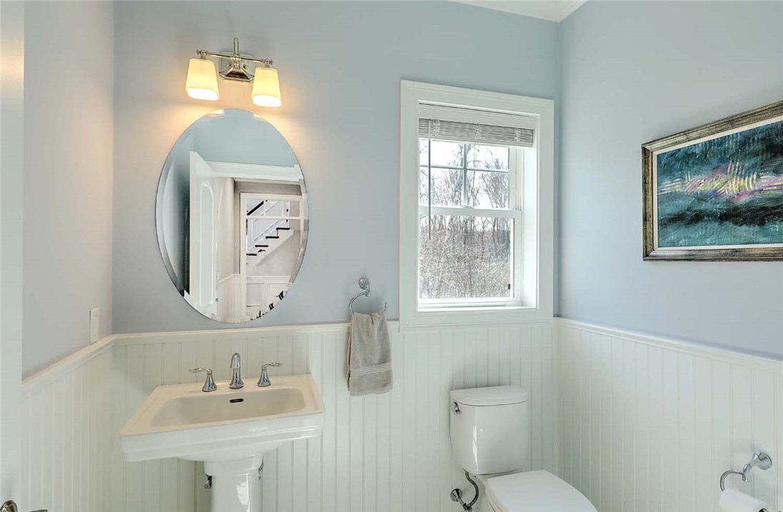 7 Kendal Court Cranston, RI 02921 - Photo 7 of 48 Guest Bathroom