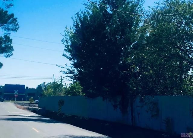 $999,900 | 6312 Highway 1, Brusly, LA 70719