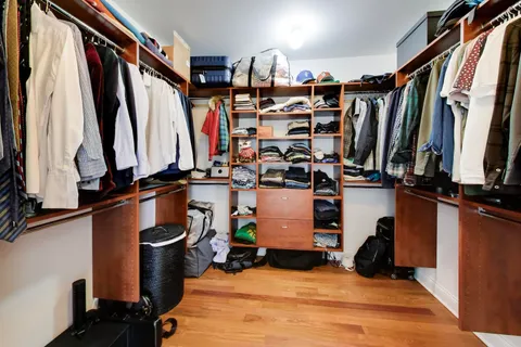 $699,000 | 844 West Roscoe Street, Unit 2E, Chicago, IL 60657