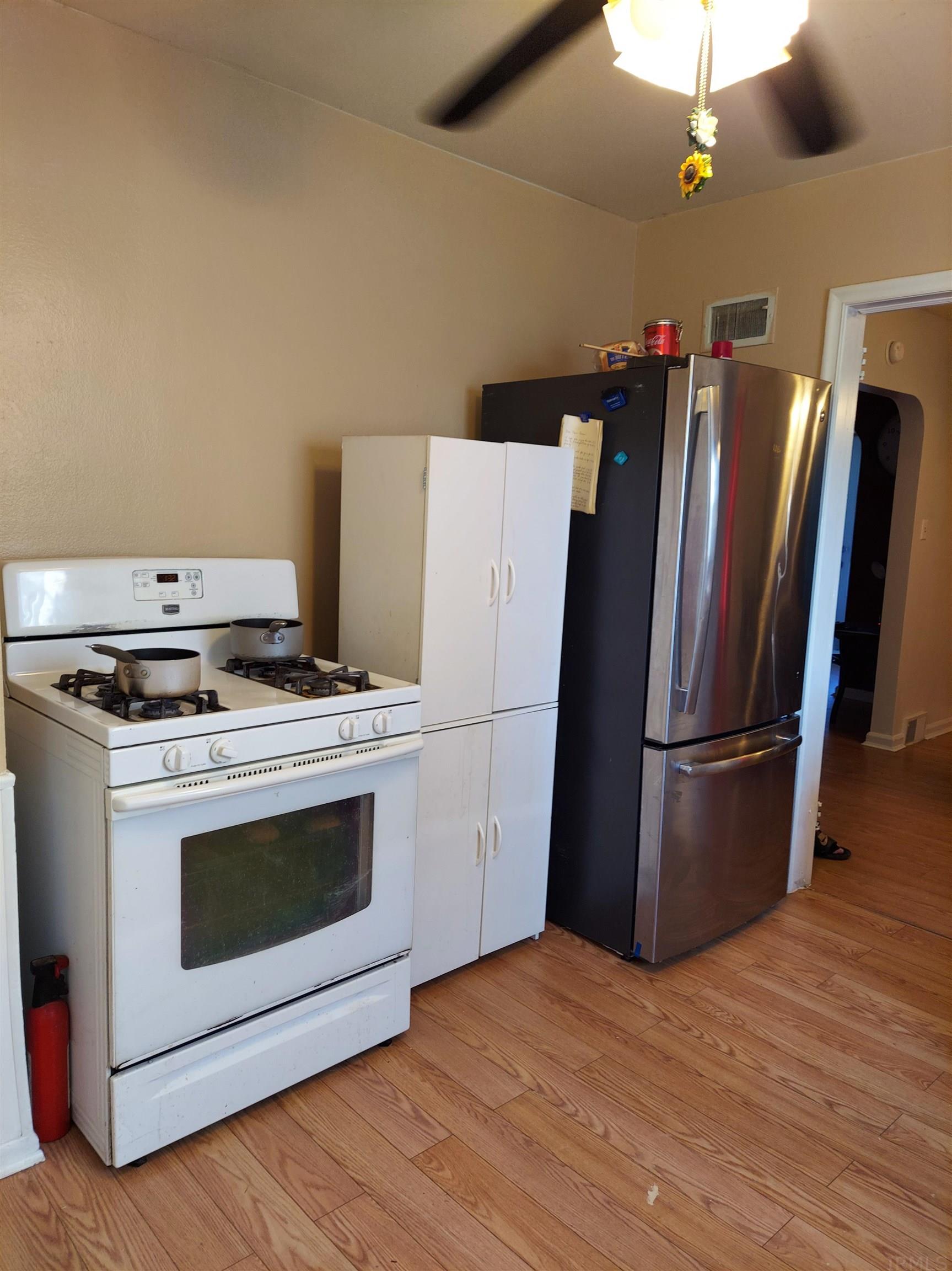 933 Walnut Street Decatur, IN 46733 - Photo 8 of 25