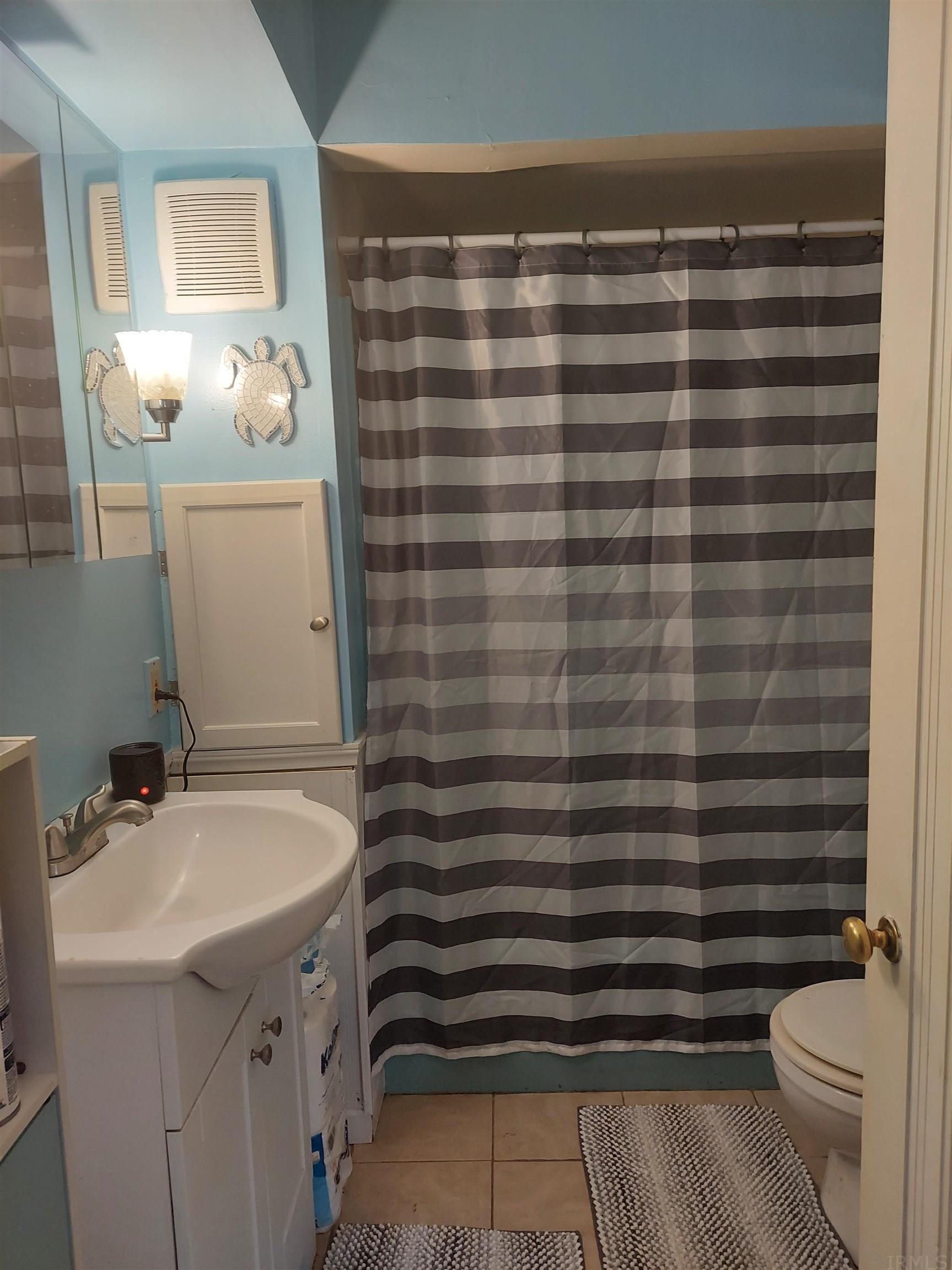 933 Walnut Street Decatur, IN 46733 - Photo 10 of 25