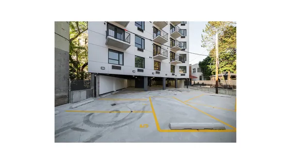 $3,000 | 1042 President Street, Unit 2D | Crown Heights