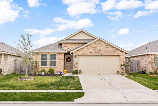 $270,000 | 24222 Breckenridge Pass Lane, Hockley, TX 77447