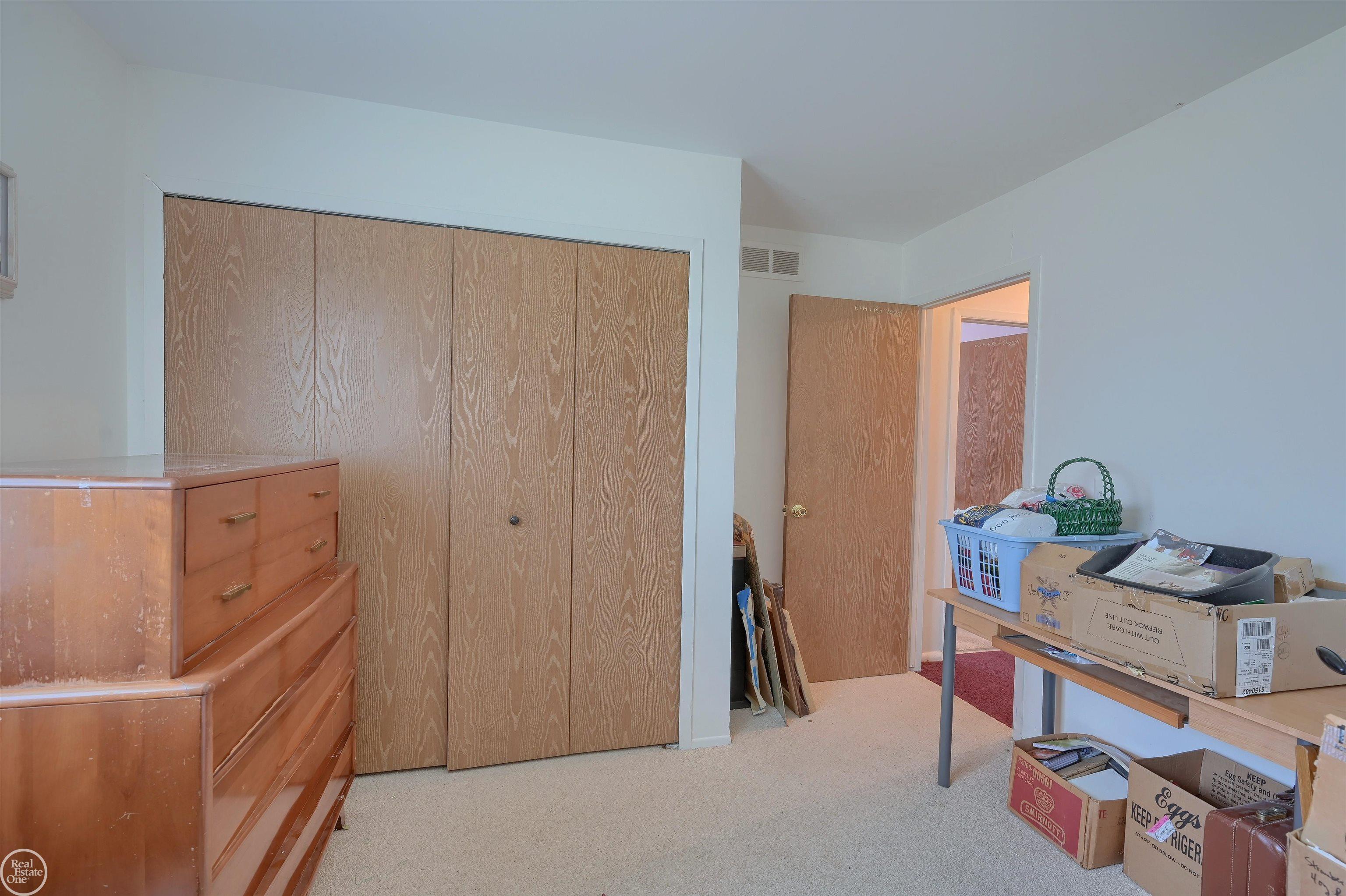 704 Dressler Lane Rochester Hills, MI 48307 - Photo 14 of 26
