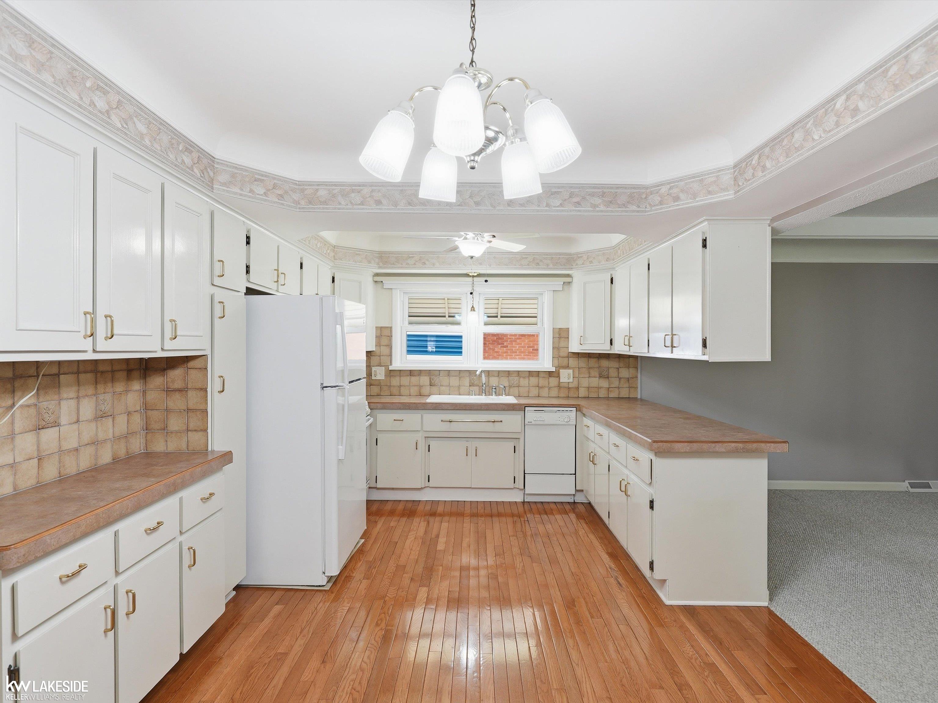 34265 Greentrees Road Sterling Heights, MI 48312 - Photo 13 of 41