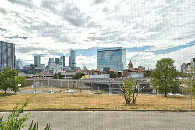 $2,000 | 1401 Olander Street, Austin, TX 78702