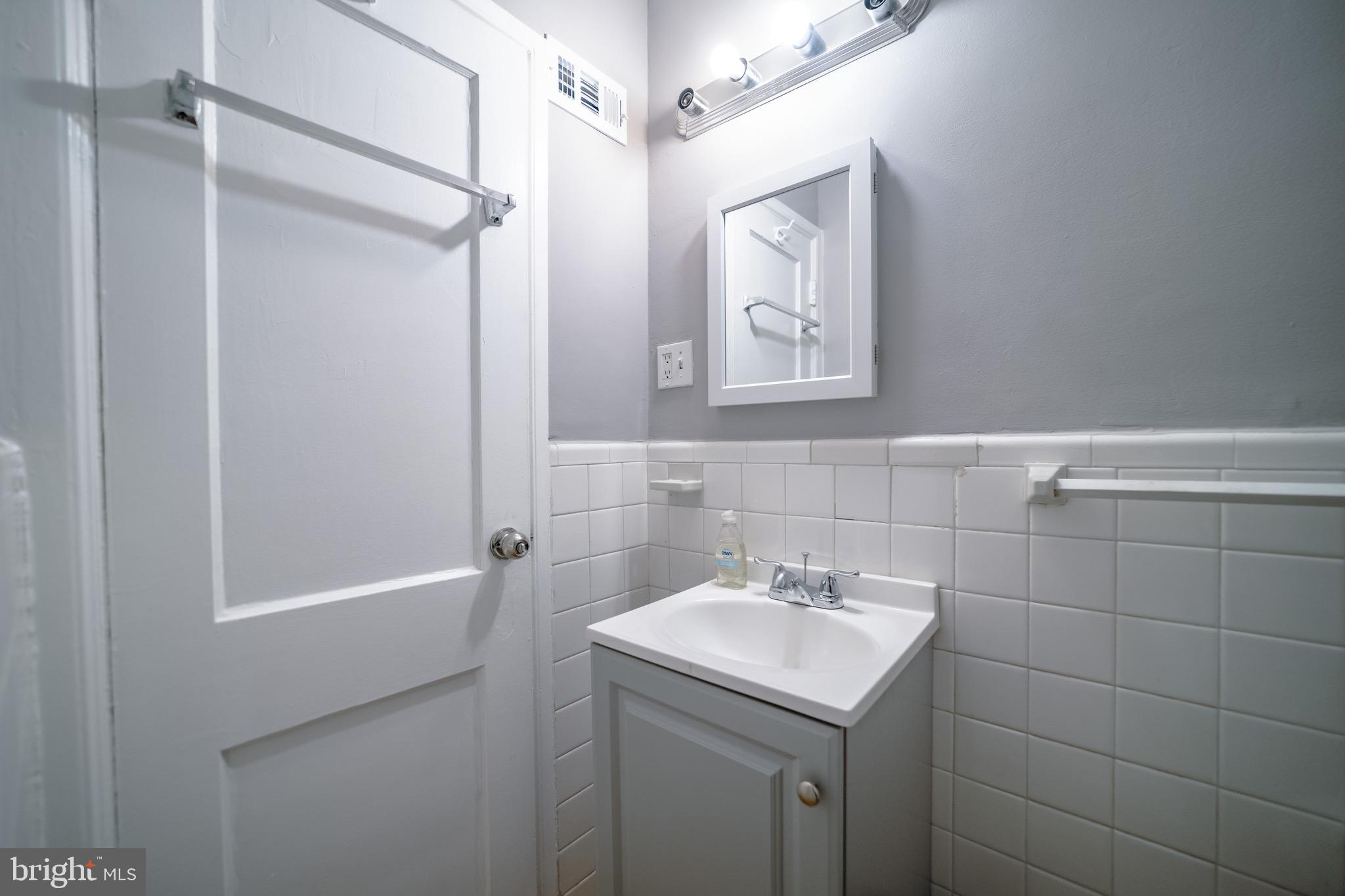 2011 20th Road North Arlington, VA 22201 - Photo 39 of 44