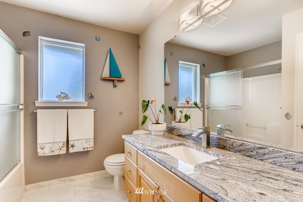 5729 148th Street Southwest Edmonds, WA 98026 - Photo 20 of 30 Gallery Image 20